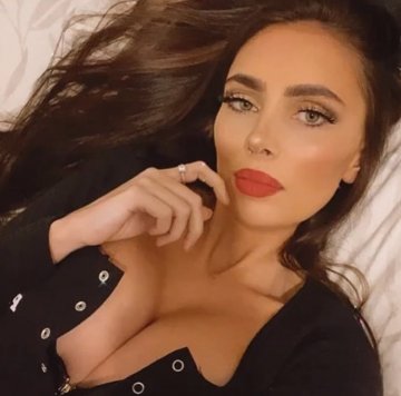 dzatGurl de Alpes-Maritimes, France